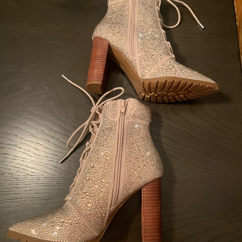 Steve Madden Glittering Beige Heeled Boots